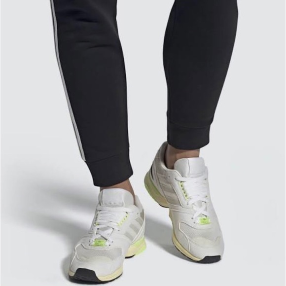 adidas zx 4000 off white